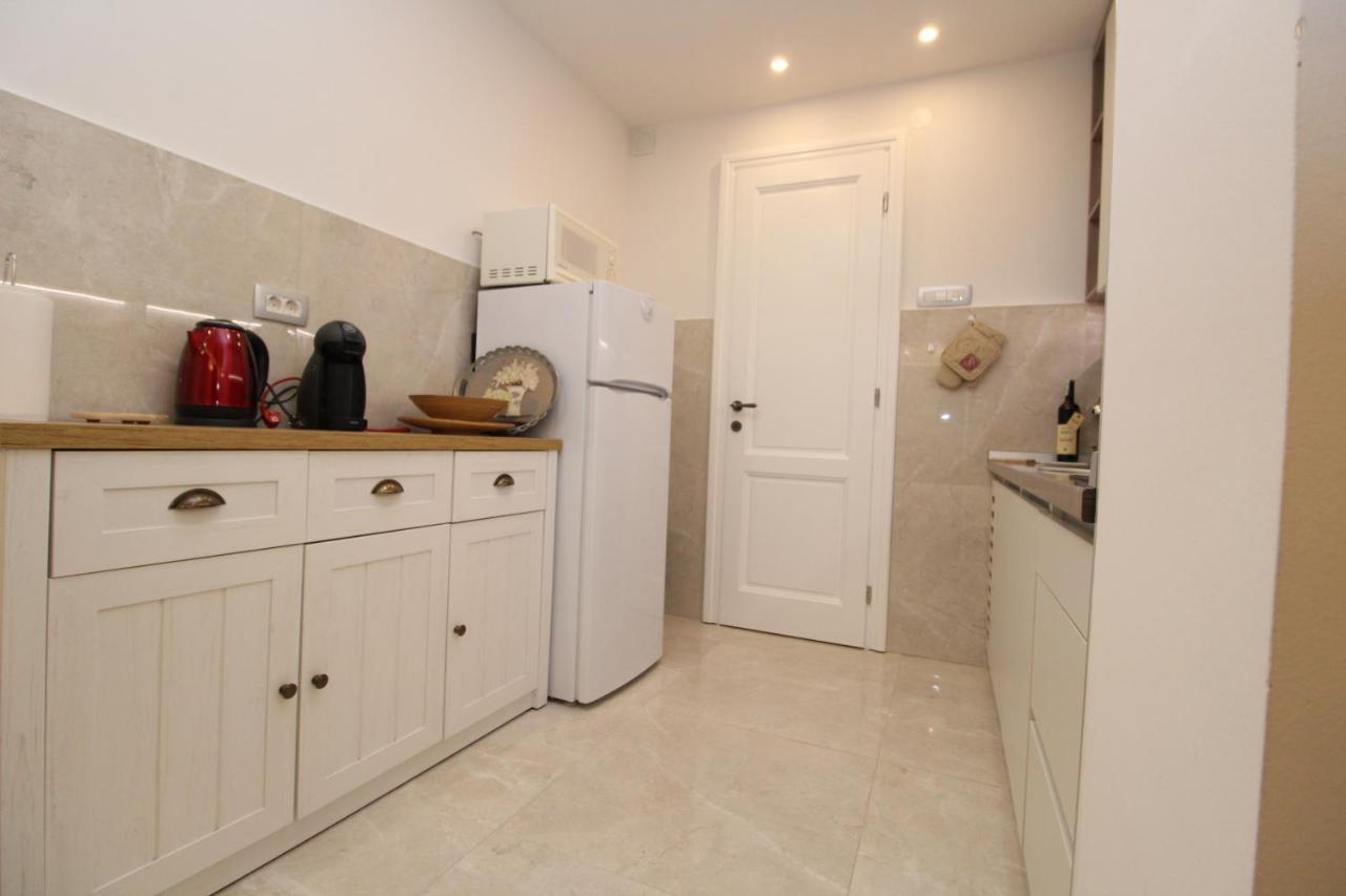 Apartman Centar Sa Sigurnim Parkingom SJJ Esterno foto