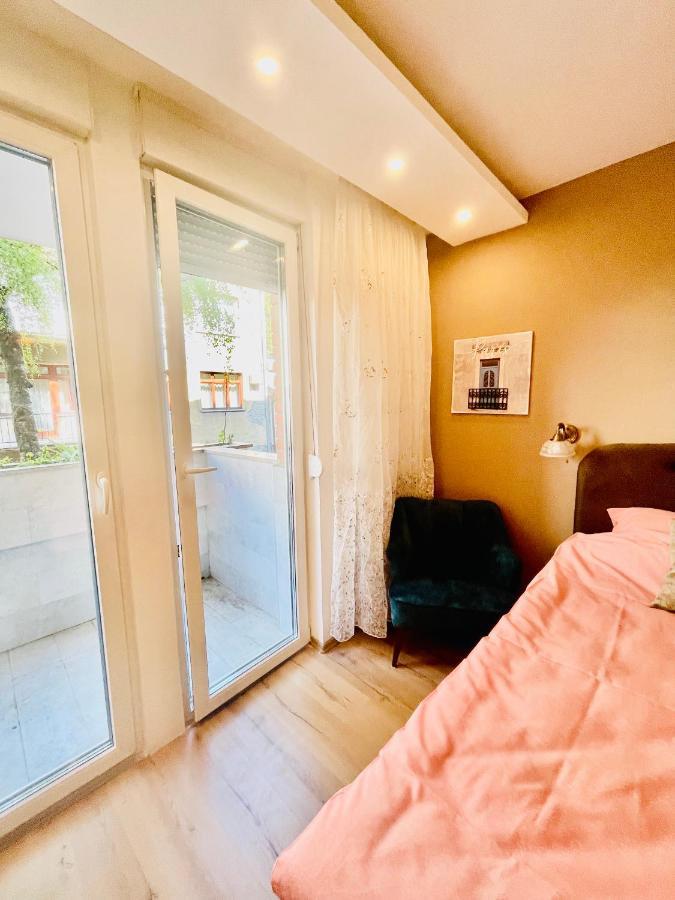 Apartman Centar Sa Sigurnim Parkingom SJJ Esterno foto